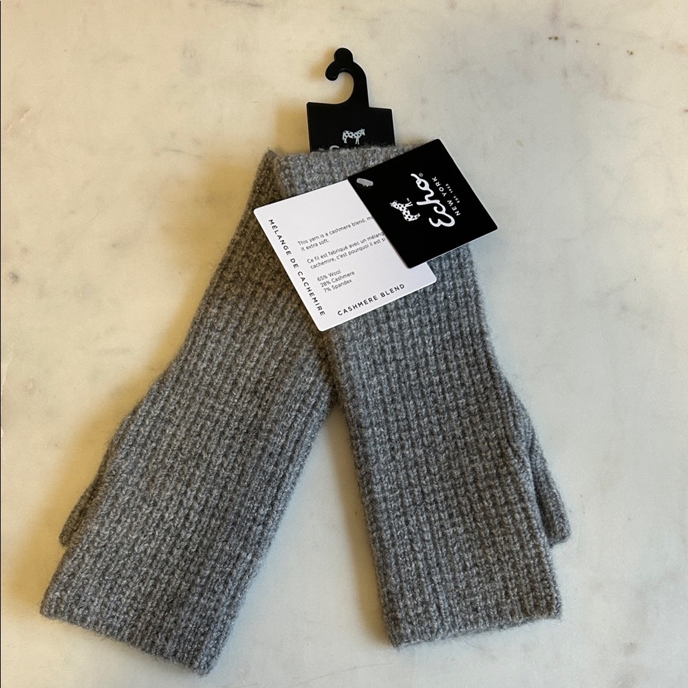 Echo Charcoal Knit Gloves